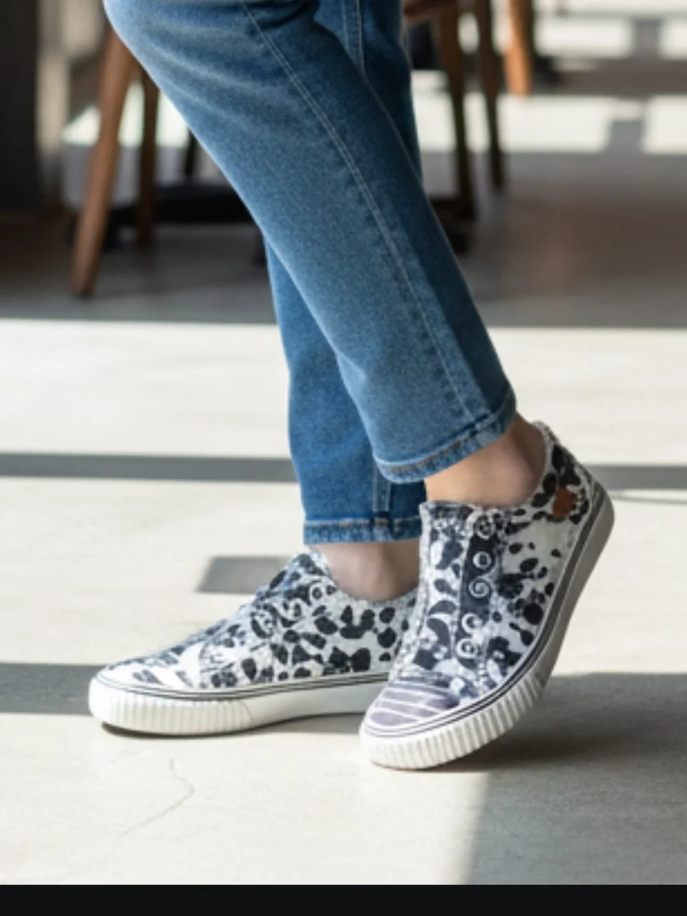 Blowfish Black & White Cow Print Slip-Ons 8.5
